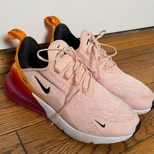 Nike Air Max 270 Women’s Sneakers